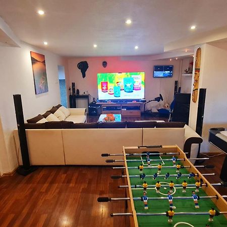 Apartament Park Slaski คาโตวีตเซ ภายนอก รูปภาพ