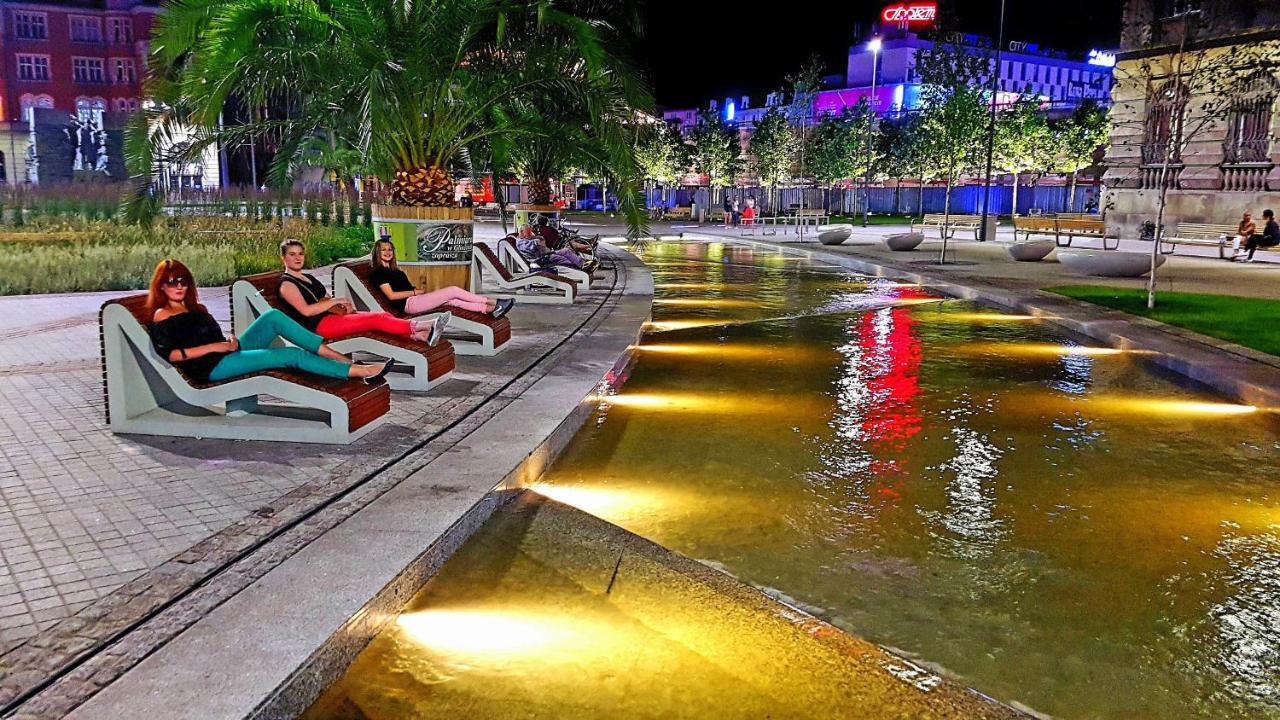 Apartament Park Slaski คาโตวีตเซ ภายนอก รูปภาพ